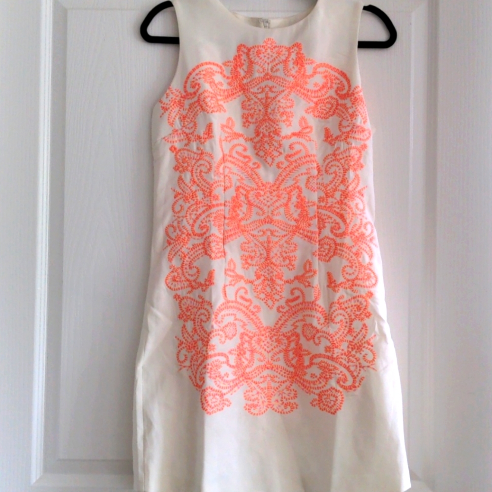 Iconic mini dress. Size 8